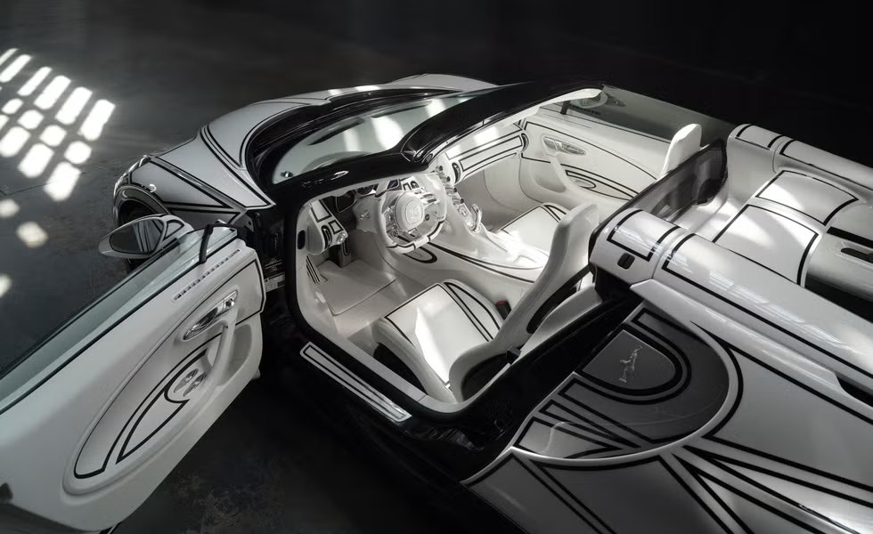  Bugatti Mistral "Blanc Éternel- المصدر: Bugatti