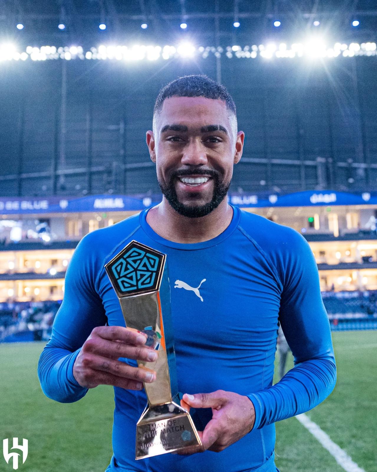  مالكوم أوليفيرا،