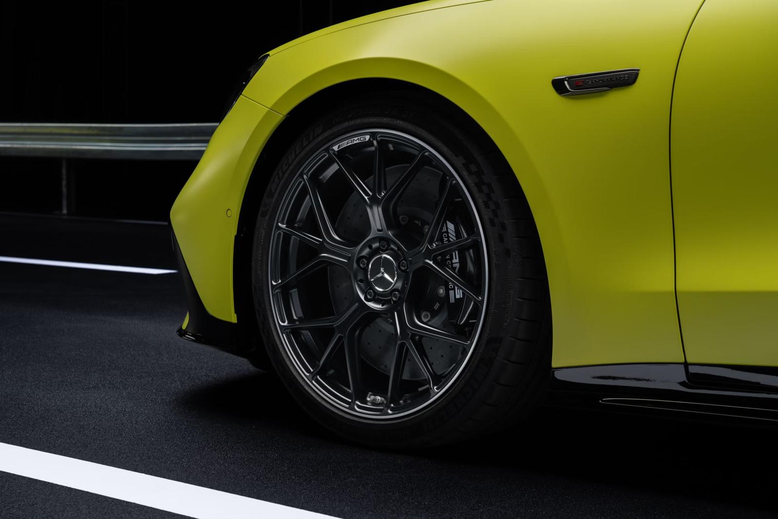 سيارة AMG GT