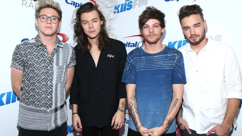 في عيد ميلاده الـ 34..كم تبلغ ثروة لويس توملينسون ؟ / المصدر:AFP