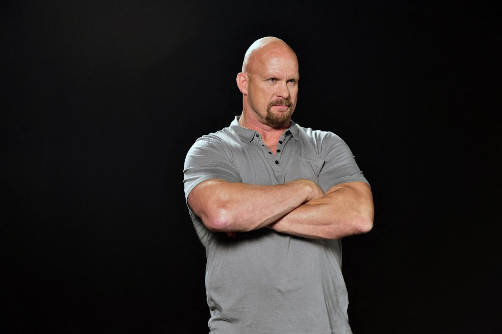  في عيد ميلاده الـ62.. كم تبلغ ثروة ستيف أوستن؟  / المصدر:AFP