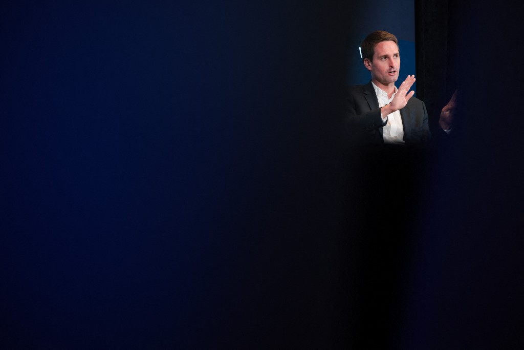 إيفان شبيغل