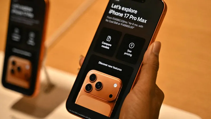 سريبات تكشف ميزات متطورة في آيفون 18 برو قبل طرحه العام المقبل/ المصدر:AFP