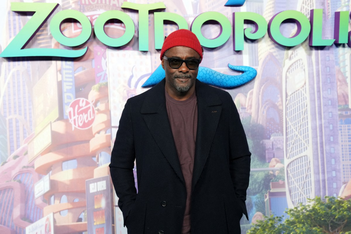 إدريس إلبا يحصل على لقب فارس  تقديرًا لمسيرته الفنية والإنسانية/ المصدر:AFP