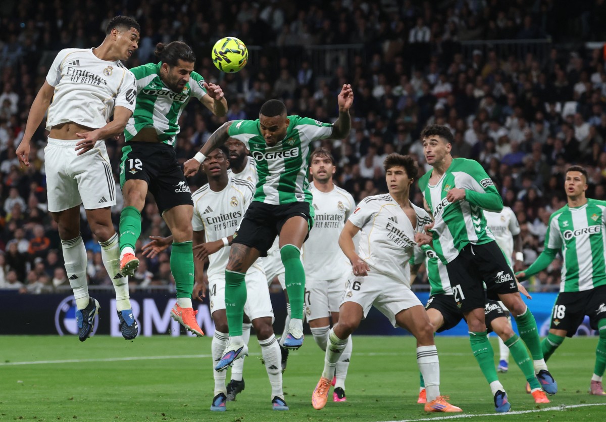 مواعيد  مباريات اليوم.. ديربي مدريد وقمم أوروبية وعربية