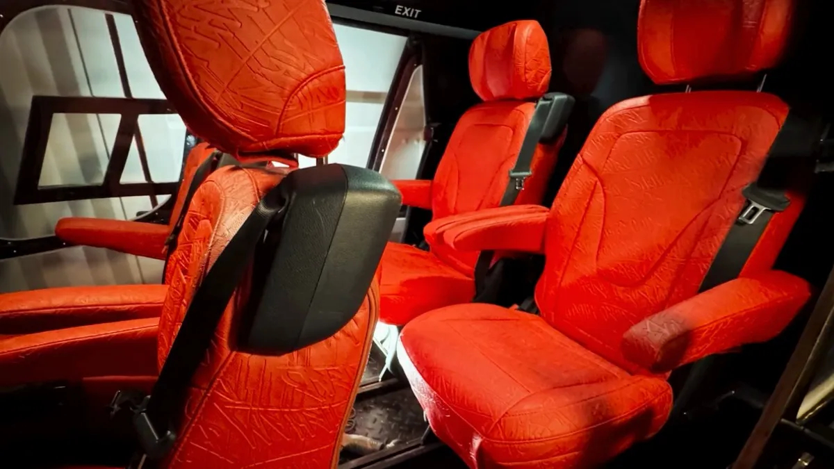 هليكوبتر لا تطير.. المجسّم الذي سرق الأضواء في معرض دبي للطيران