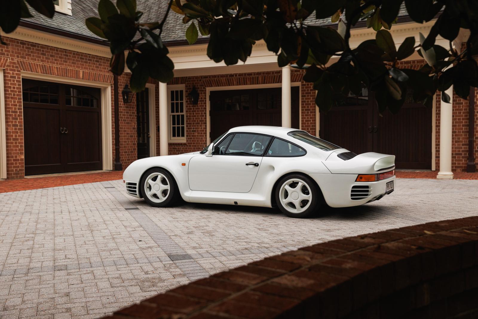 سيارة "Porsche 959 Sport"