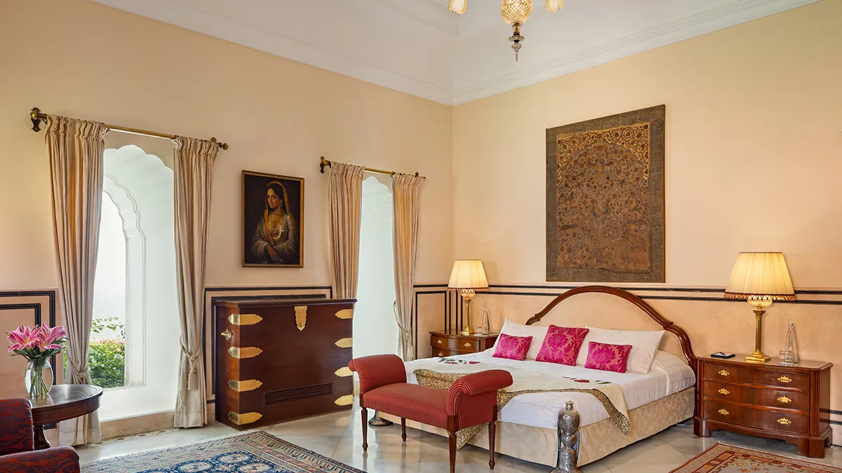 تفاصيل داخلية راقية تعكس رفاهية الإقامة