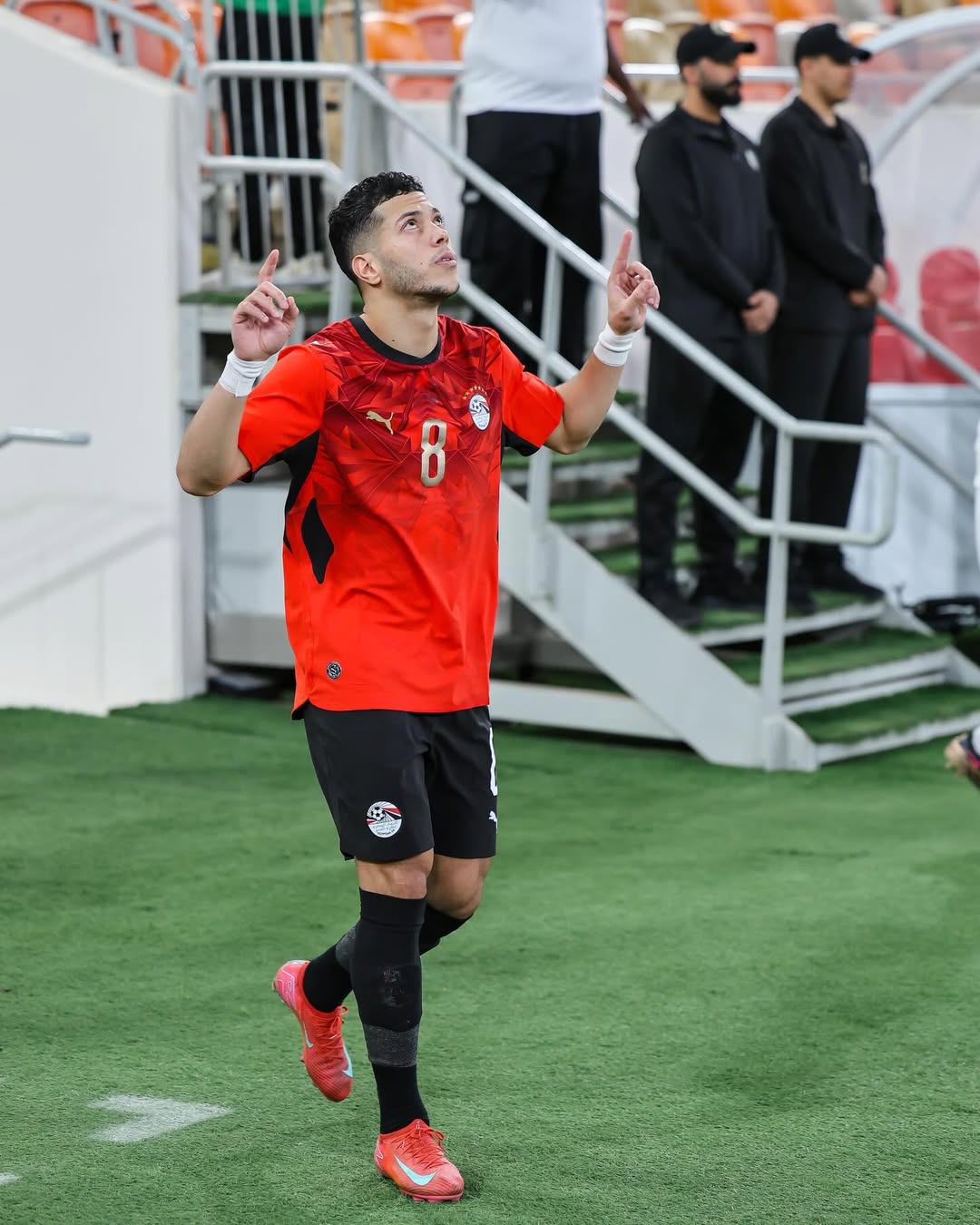  إمام عاشور