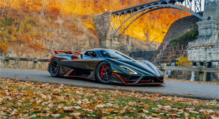 بوضعية انسيابية تُبرز القوة في SSC تواتارا – المصدر: SSC North America