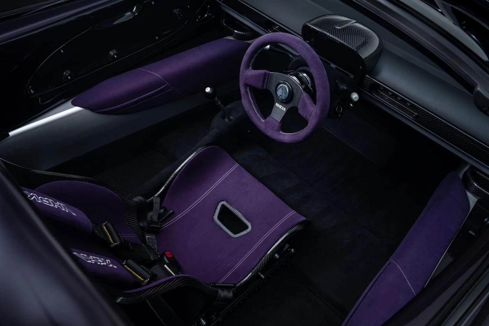 سيارة Analogue Automotive الجديدة