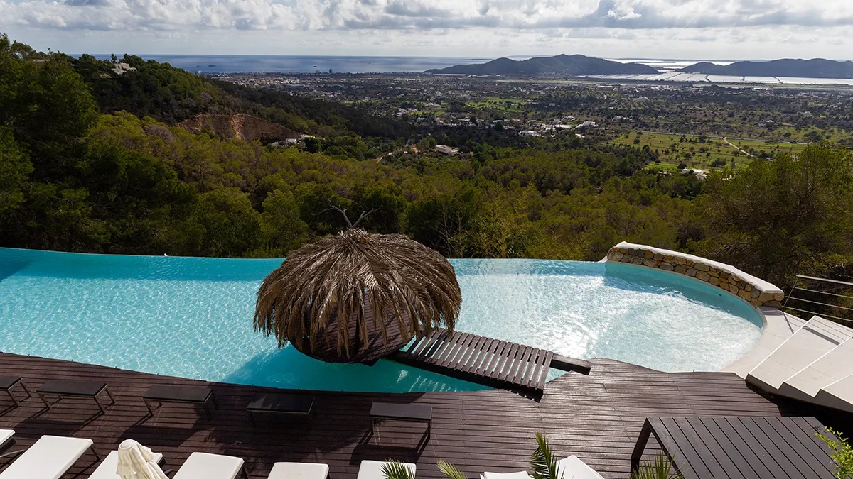 كوخ خشبي داخل فيلا روكا 