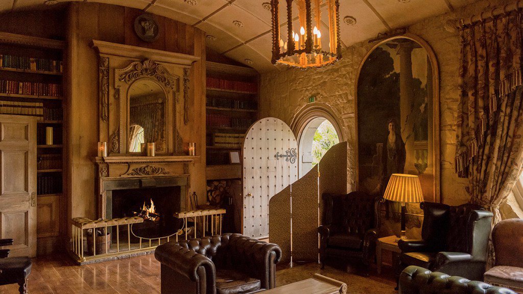 قرية ليونز الساحرة 