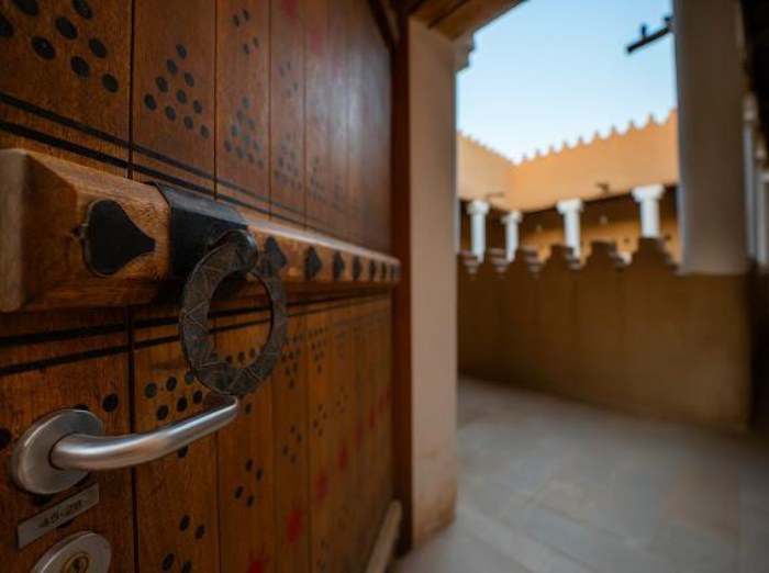 قصر الأمير ناصر بن سعود بن عبدالعزيز يستحضر جهود رجال الدولة السعودية الأولى في تأمين طرق القوافل