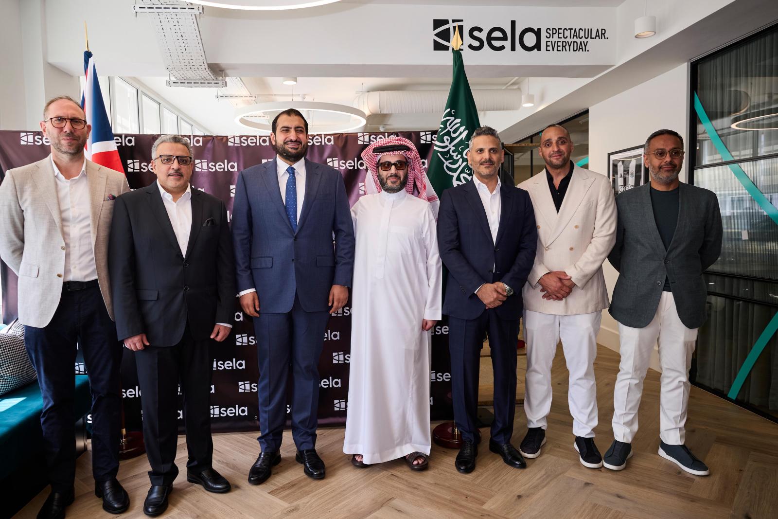 سمو سفير خادم الحرمين الشريفين لدى المملكة المتحدة يفتتح المقر الدولي لشركة صلة في لندن برفقة معالي رئيس هيئة الترفيه