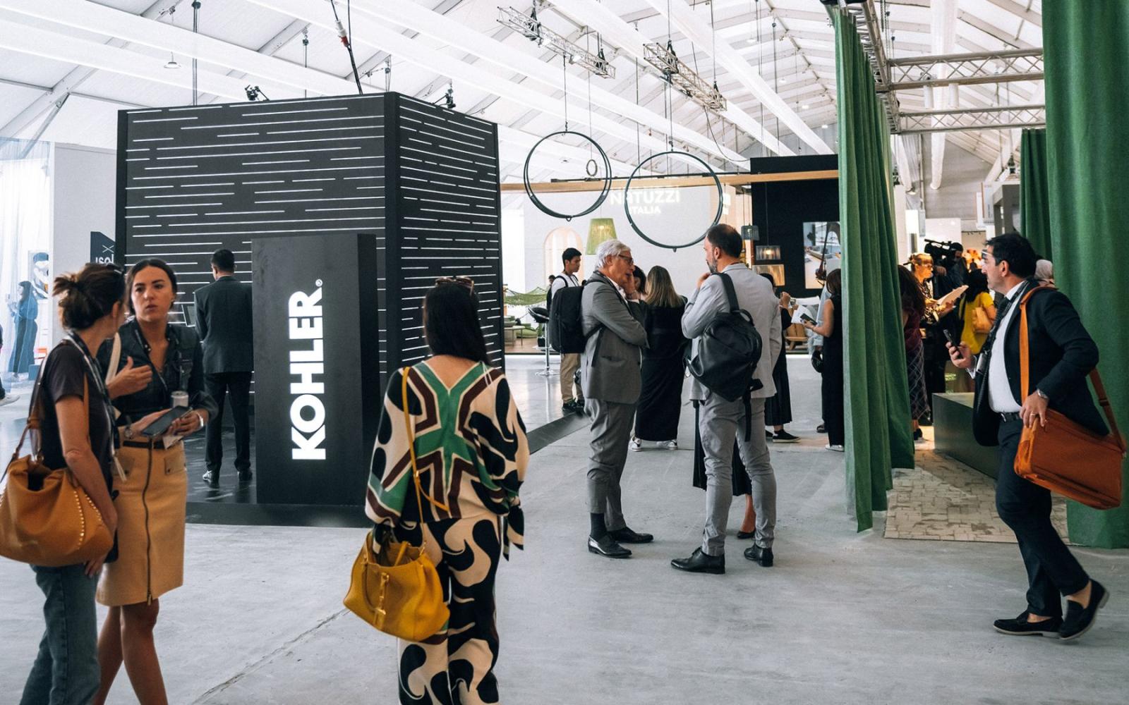 أروقة معرض Downtown Design حيث تلتقي كبرى علامات التصميم بمهندسي الديكور والمهتمين بالابتكار 