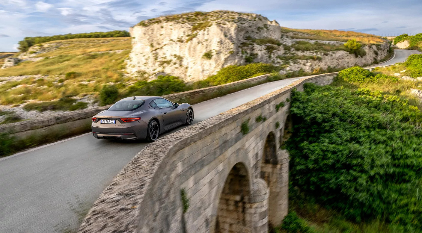 مازيراتي جران توريزمو.. أناقة تتحرك بثقة