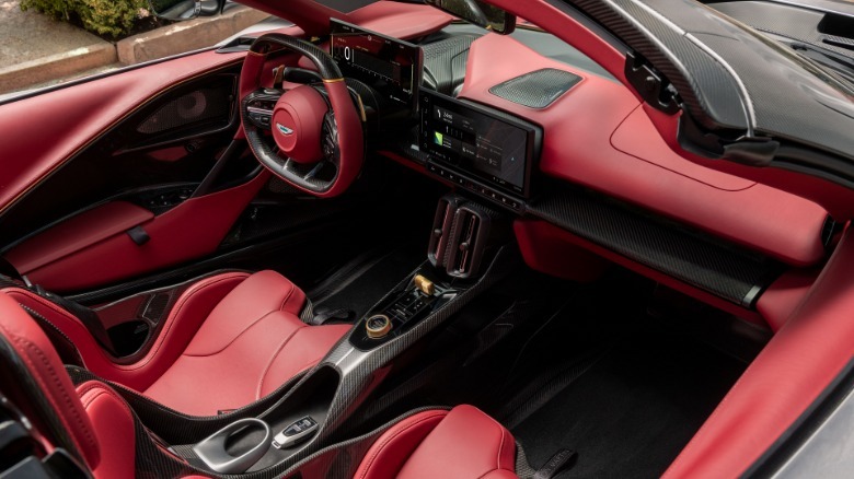 سيارة Aston Martin Valhalla Spider