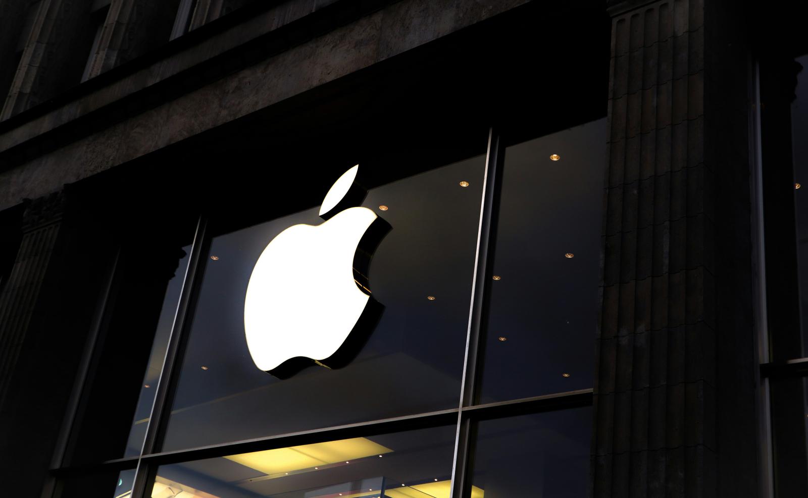 Apple: القرار الذي أنقذها من حافة الانهيار