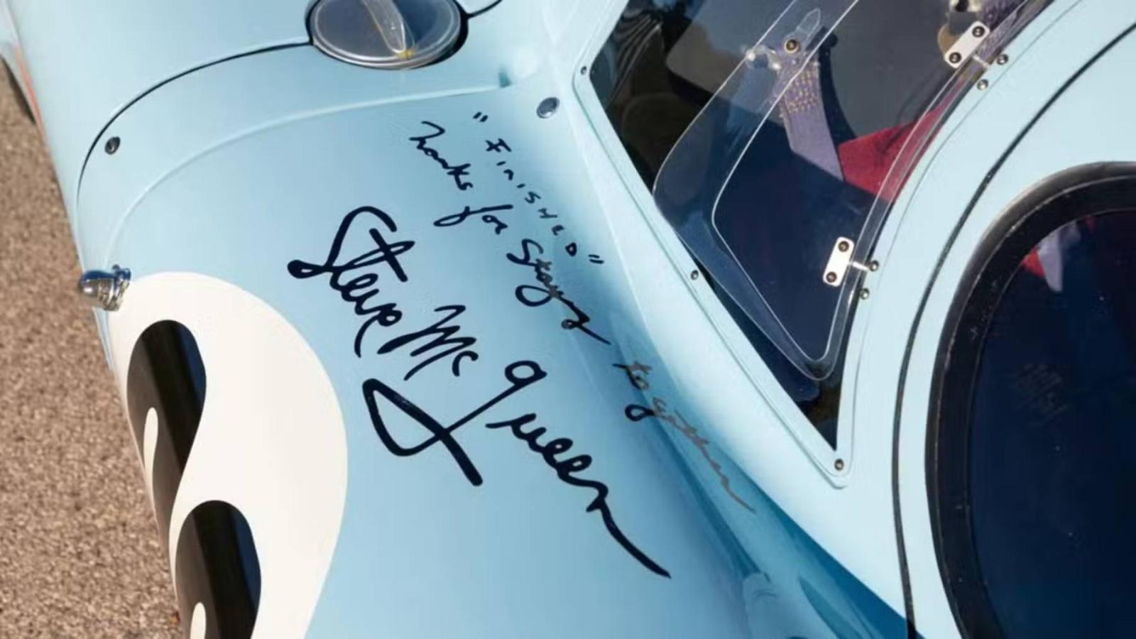 توقيع ستيف ماكوين على "Porsche 917K"
