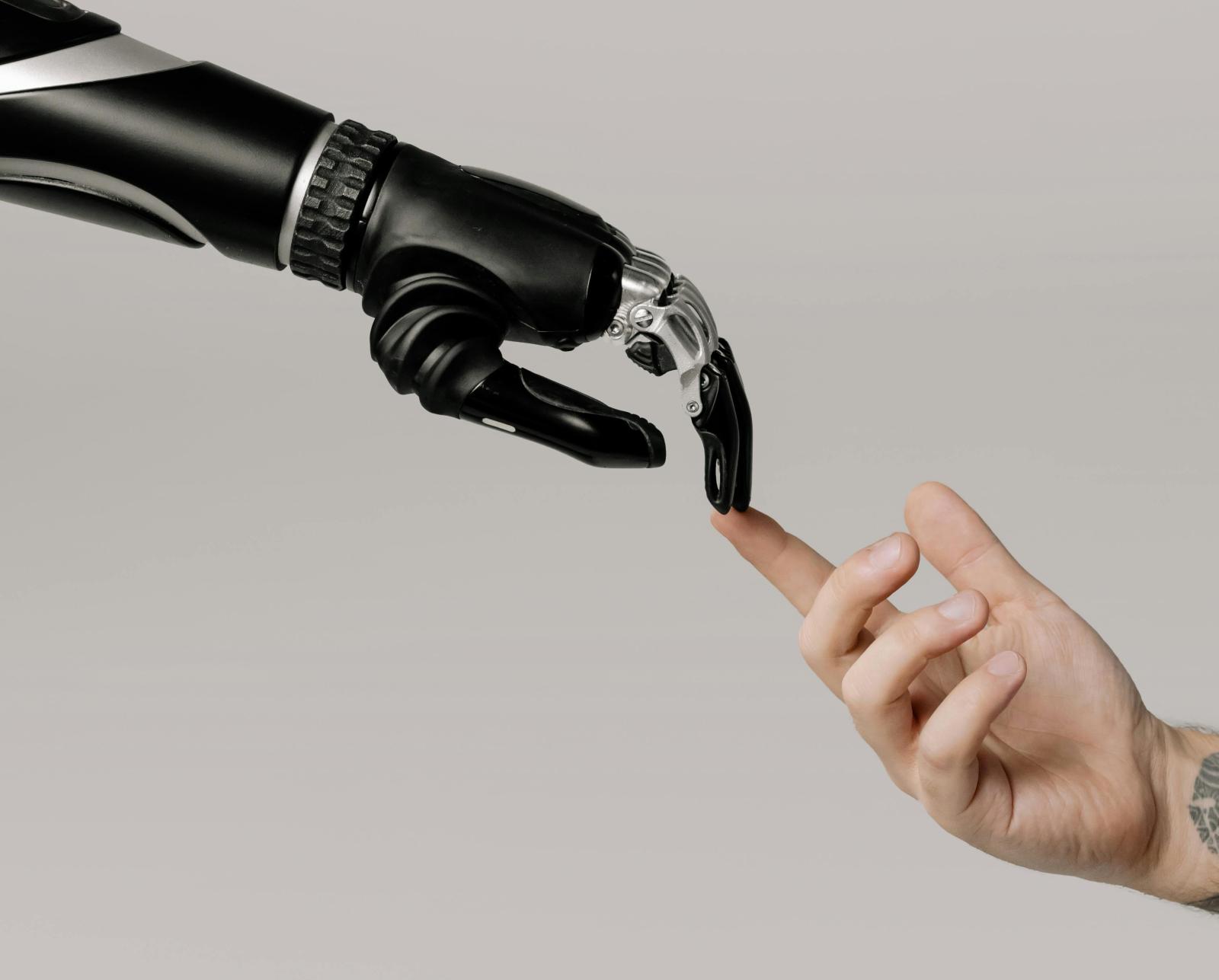 يمكن للتعاون بين الإنسان والذكاء الاصطناعي أن يُحدث تأثيرًا كبيرًا في تشكيل مستقبل أكثر تطورًا وكفاءة - المصدر: Pexels