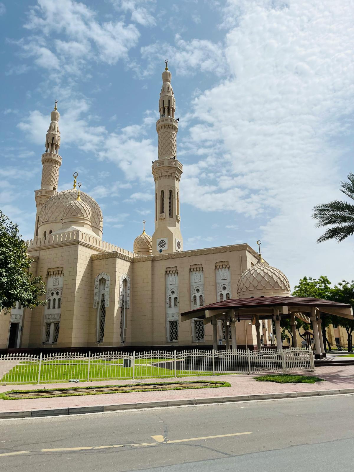 مسجد جميرا، دبي
