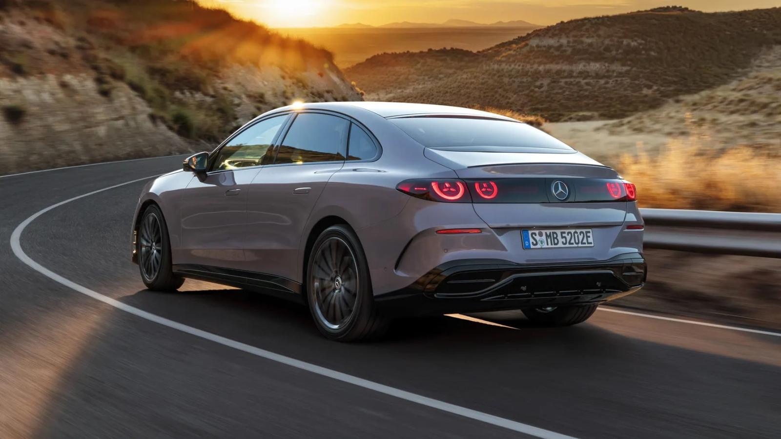  الطراز كهربائي من "C-Class"