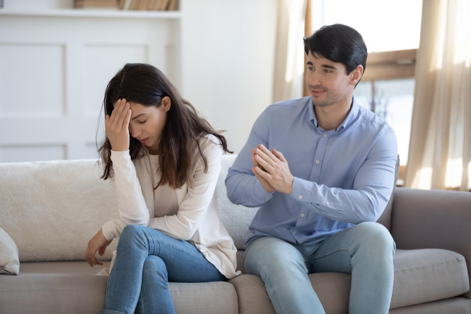 يجب الاعتراف بالأخطاء في العلاقات- المصدر: shutterstock