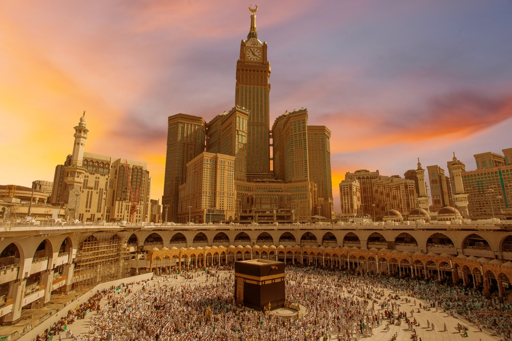 الشمس تصل إلى أقرب نقطة عمودية فوق الكعبة