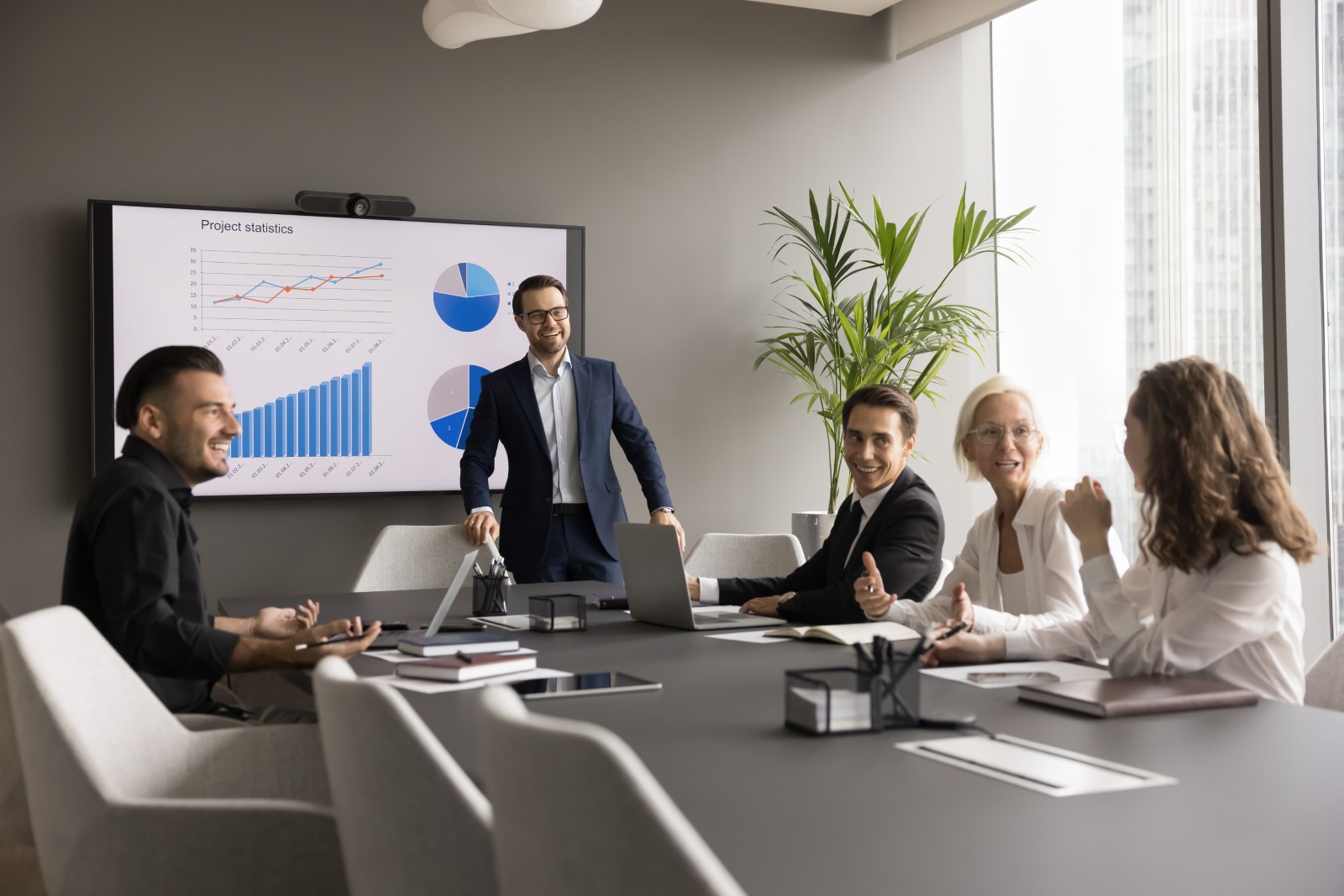 الحزم يضمن لك مكانة مرموقة في سوق العمل