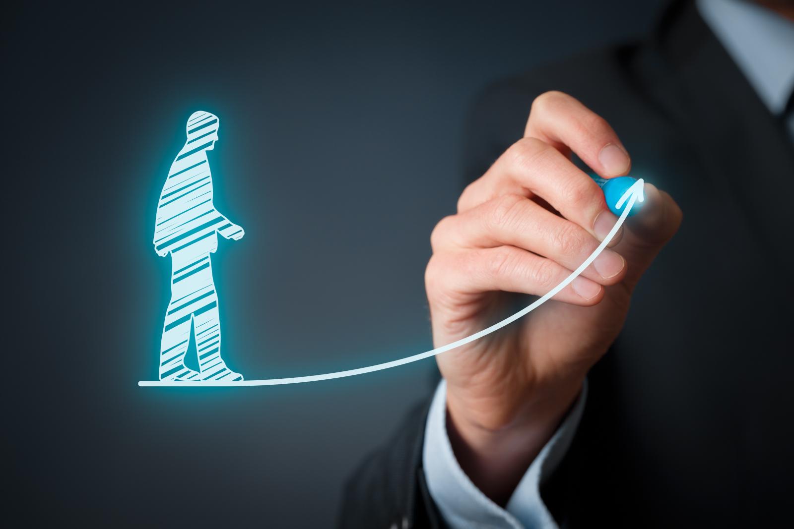 حين ينمو الموظف.. تتفرغ القيادة لدورها الحقيقي