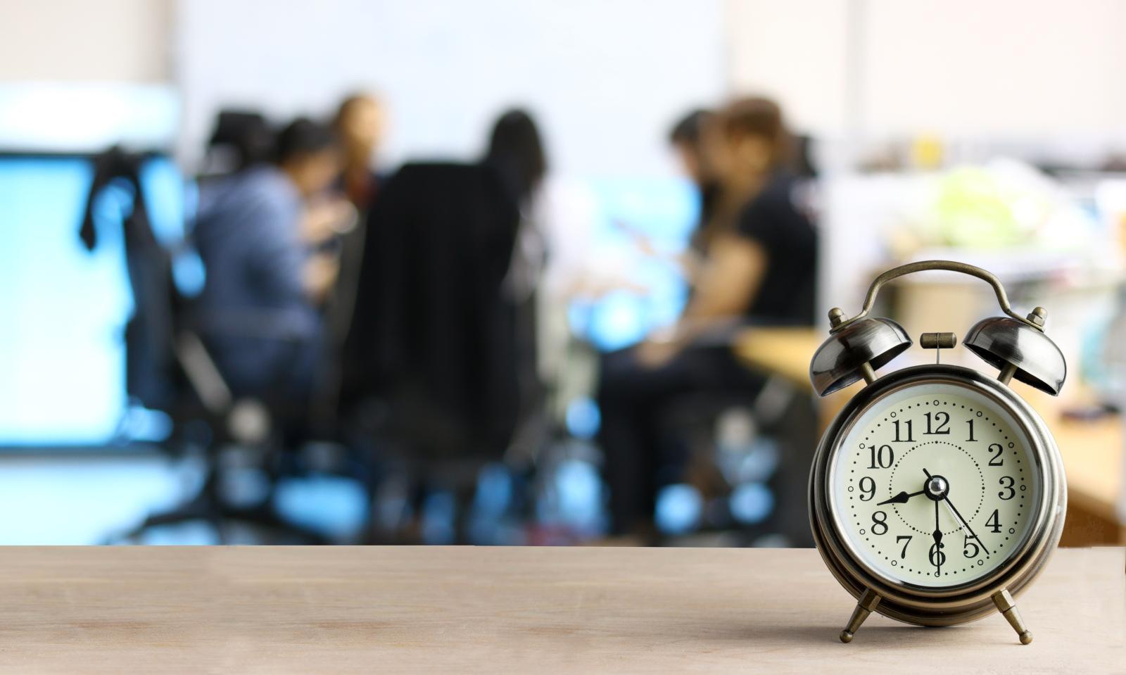 إدارة الوقت تبدأ من ترتيب الأولويات وتنظيم المهام بشكل فعّال