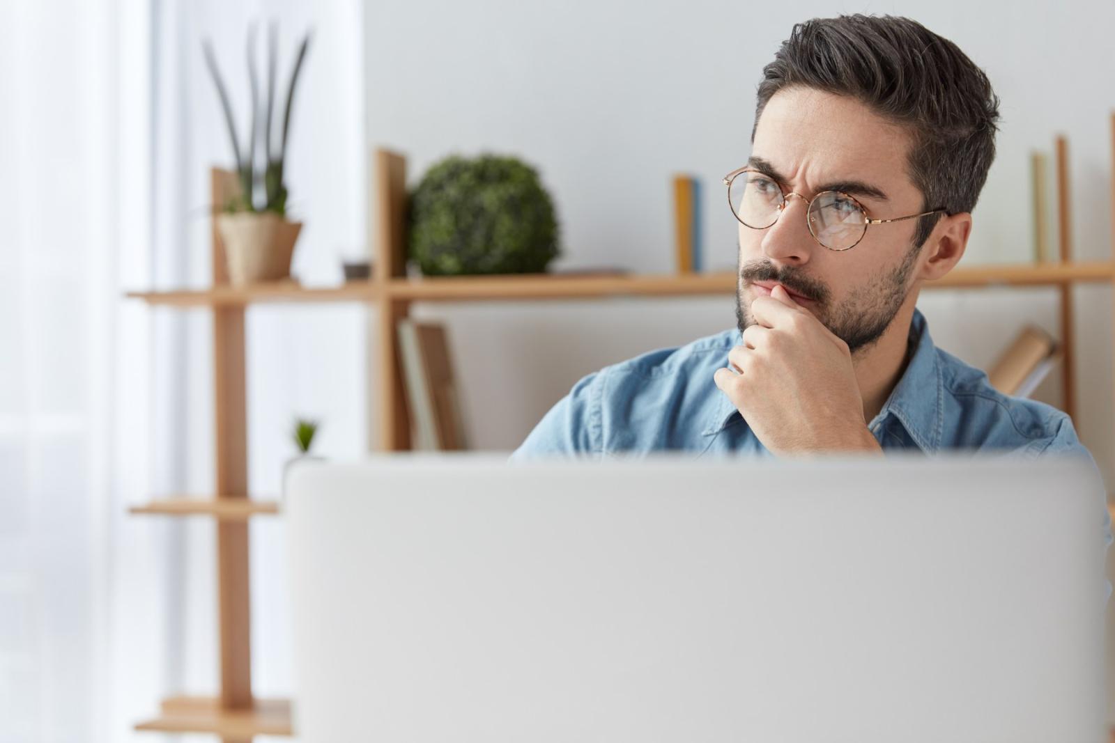 صورة تعبيرية عن تشتت الانتباه 